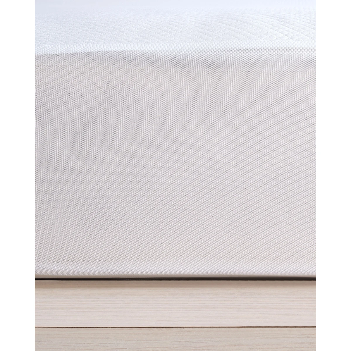 Manamo Diamond Waterproof Mattress Protector 100x200 