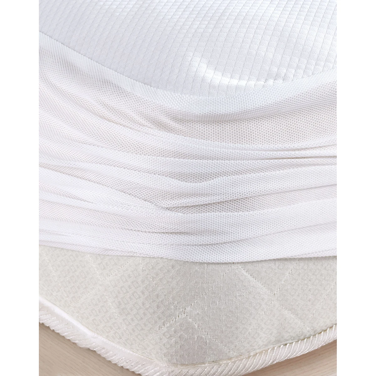 Manamo Diamond Waterproof Mattress Protector 100x200 